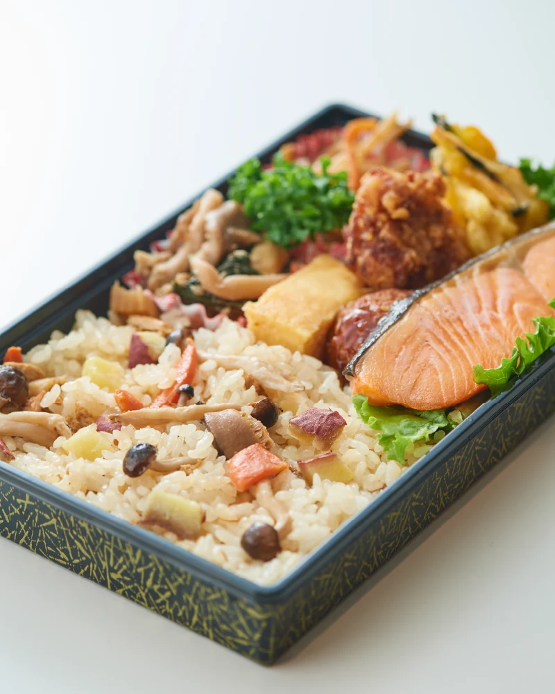 Deli table PLUS ONE 秋の炊き込みご飯弁当